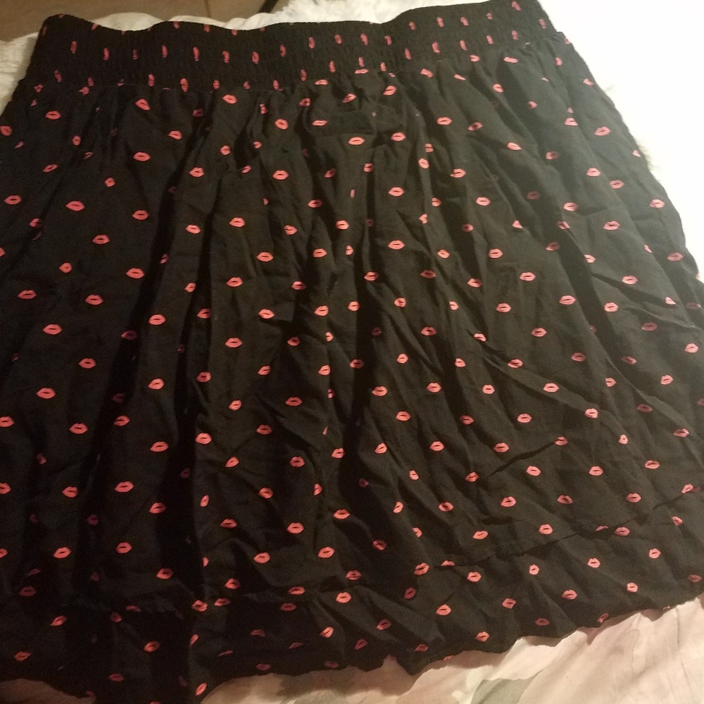 My lips are sealed skirt